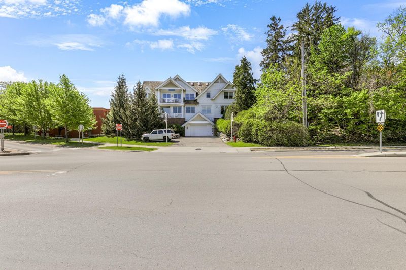 203 Mill St #N203, Excelsior, MN 55331