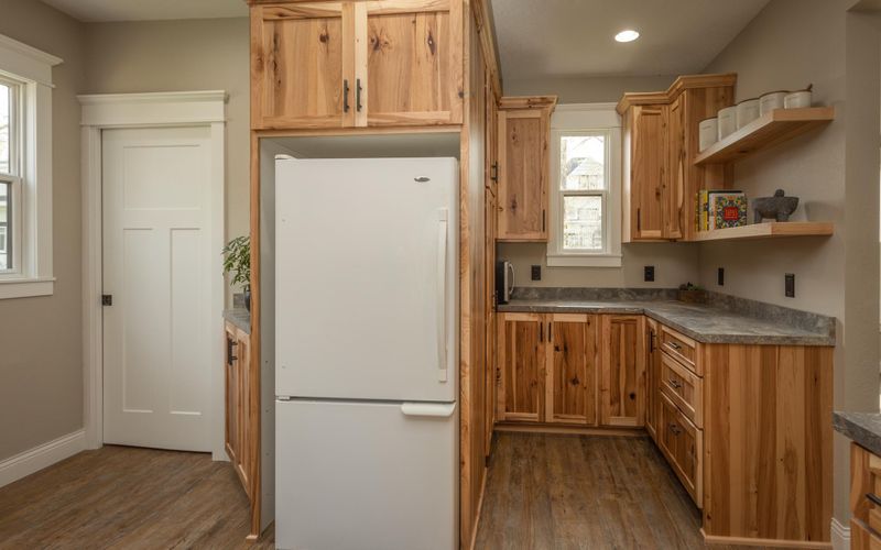 715 6th Ave E, Alexandria, MN 56308