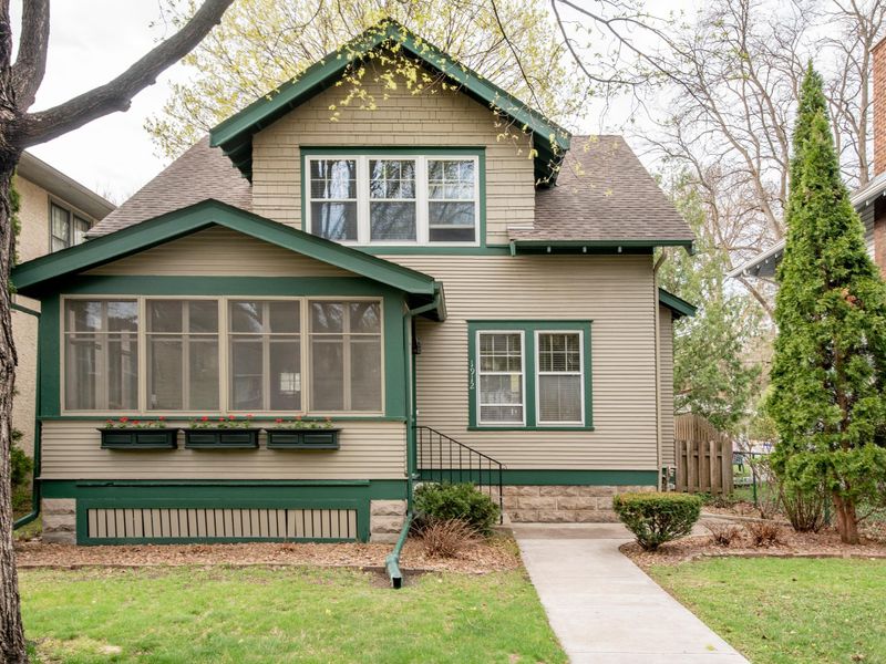 1912 Portland Ave, Saint Paul, MN 55104