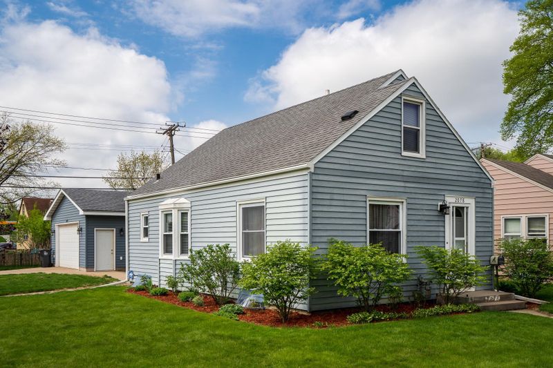 2078 3rd St E, Saint Paul, MN 55119