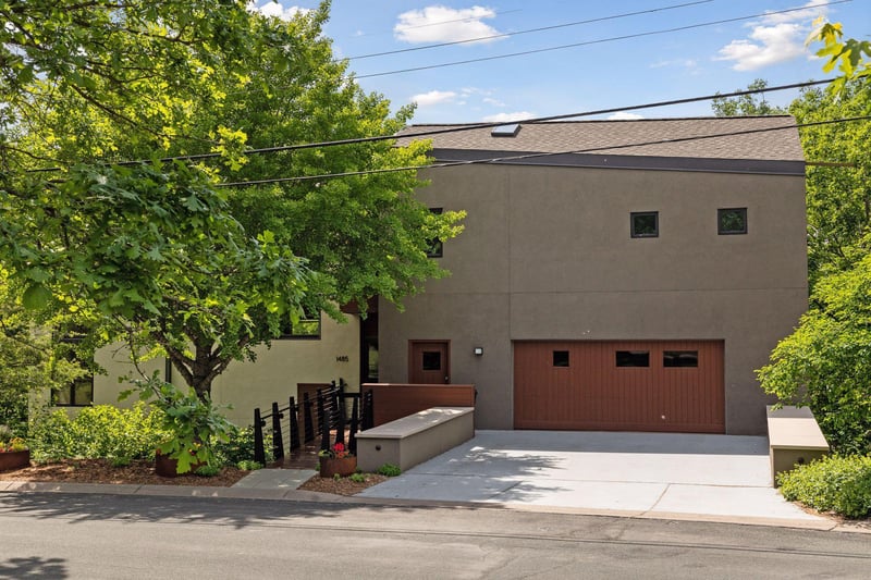 1485 Arden Pl, Arden Hills, MN 55112