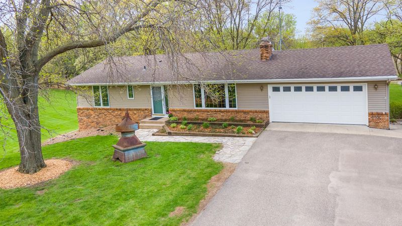 18450 Blake Rd, Prior Lake, MN 55372