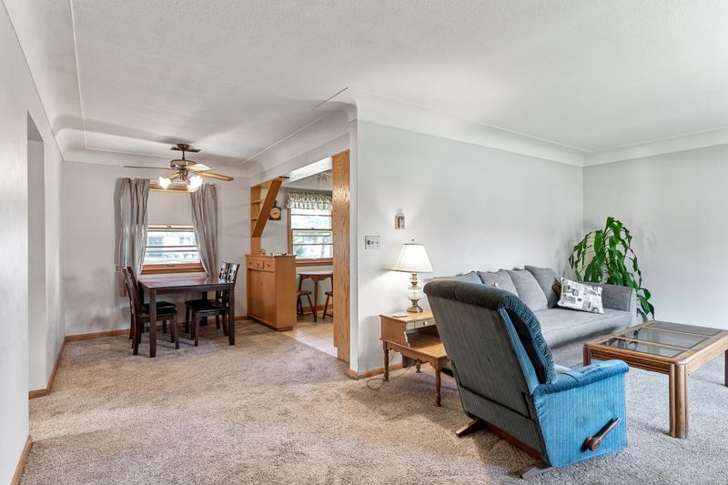 1157 County Road B W, Roseville, MN 55113