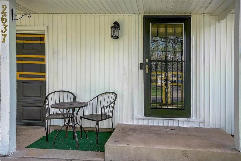2637 Carlson Dr NW, Coon Rapids, MN 55433