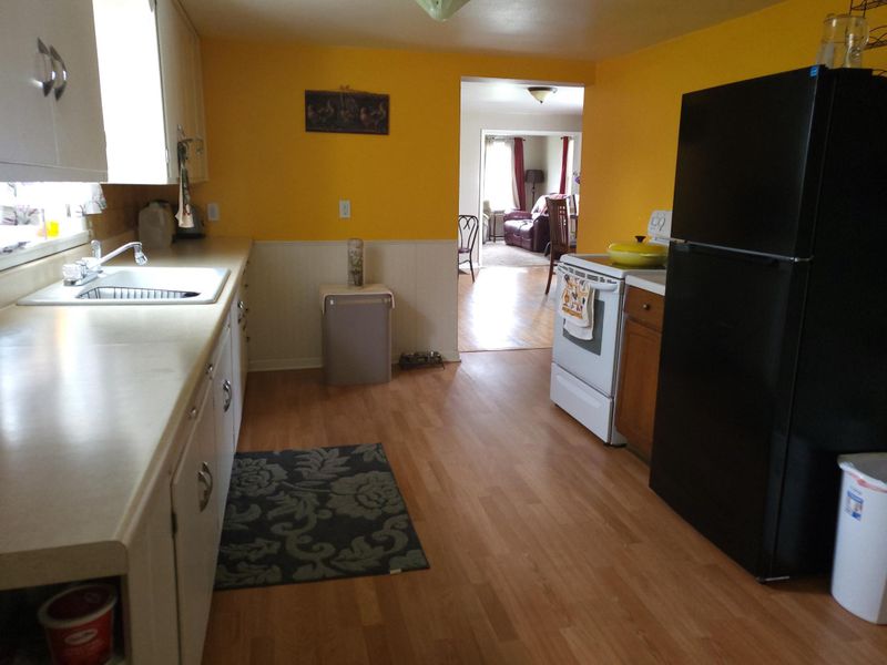 556 E Main St, Perham, MN 56573