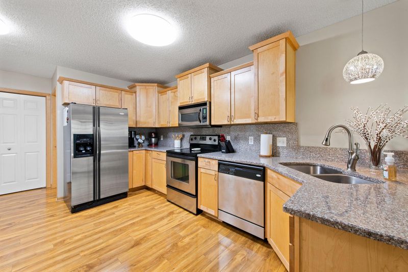 5094 207th St N, Forest Lake, MN 55025