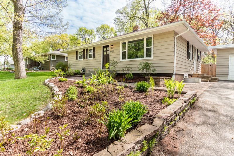 2620 Magnolia Ln N, Plymouth, MN 55441