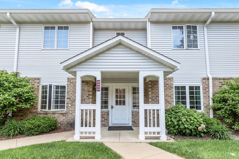 3569 Blue Jay Way #204, Eagan, MN 55123
