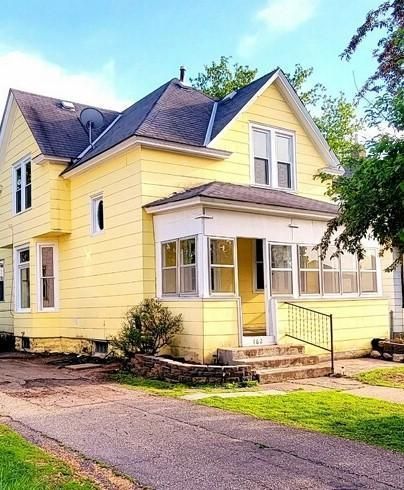 162 Annapolis St E, West Saint Paul, MN 55118