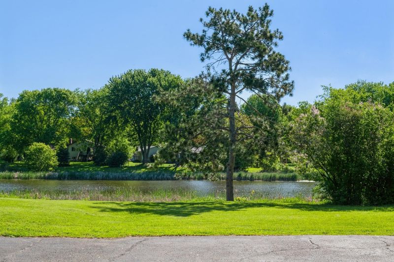 10364 Yorktown Ln N, Maple Grove, MN 55369
