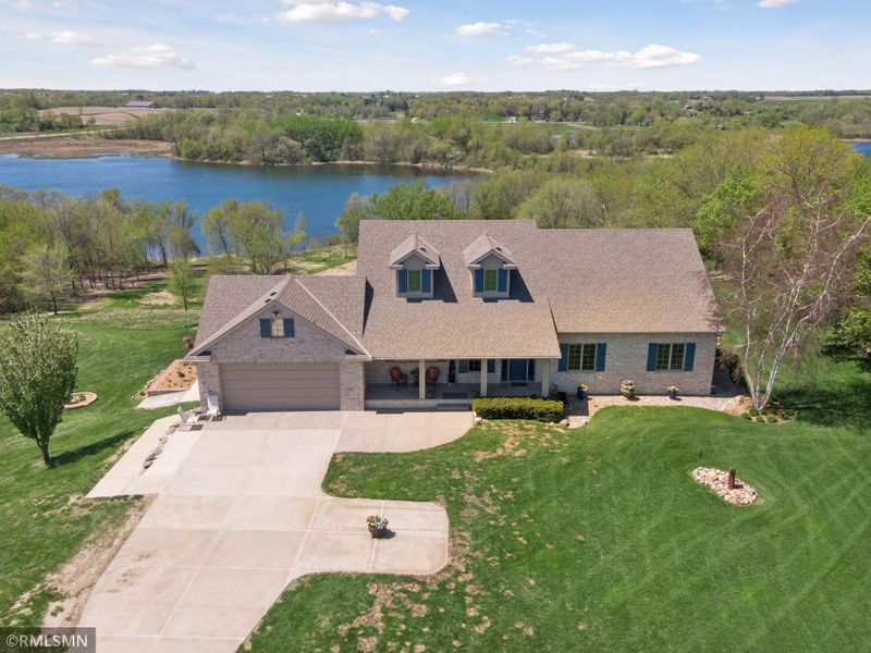 1737 Bishop Ave NW, Buffalo, MN 55313