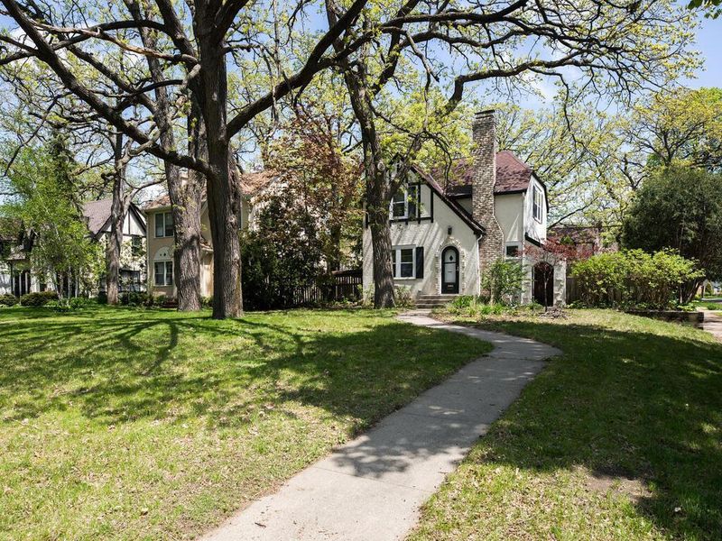 3655 46th Ave S, Minneapolis, MN 55406