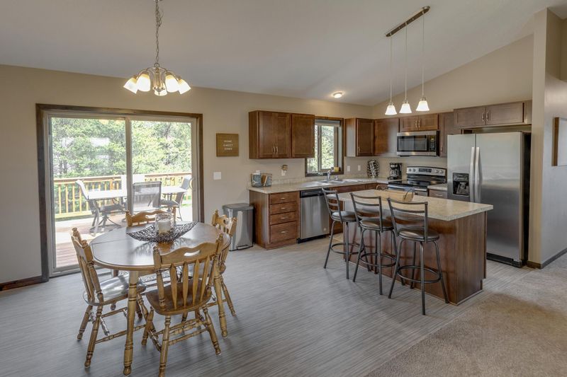 15226 Wild Ave, Brainerd, MN 56401