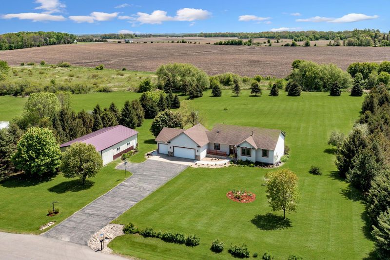 27593 637th St, Kasson, MN 55944