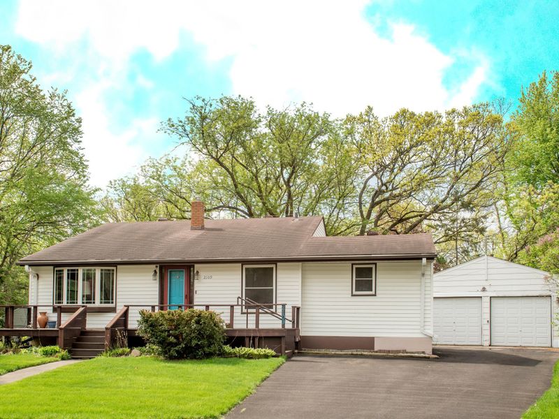 2109 Dundee Pl, Stillwater, MN 55082