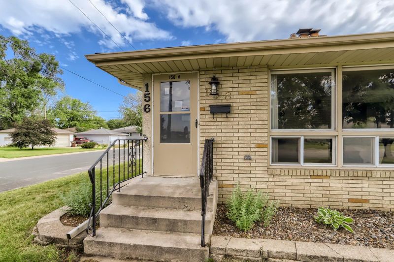 156 Ash St W, South Saint Paul, MN 55075