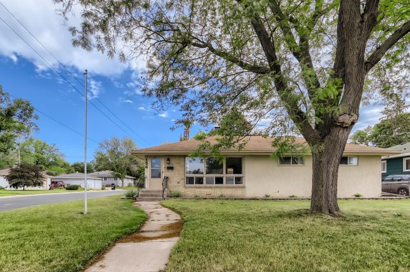 156 Ash St W, South Saint Paul, MN 55075