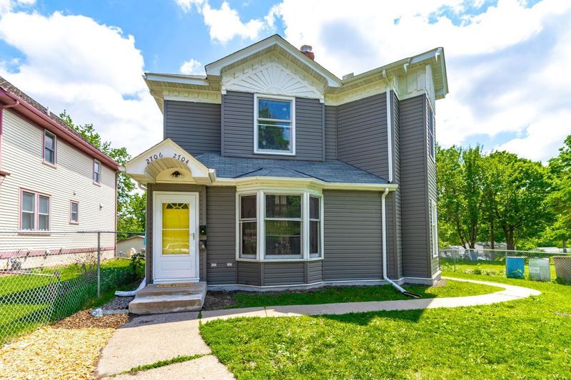 2704 N 4th St, Minneapolis, MN 55411