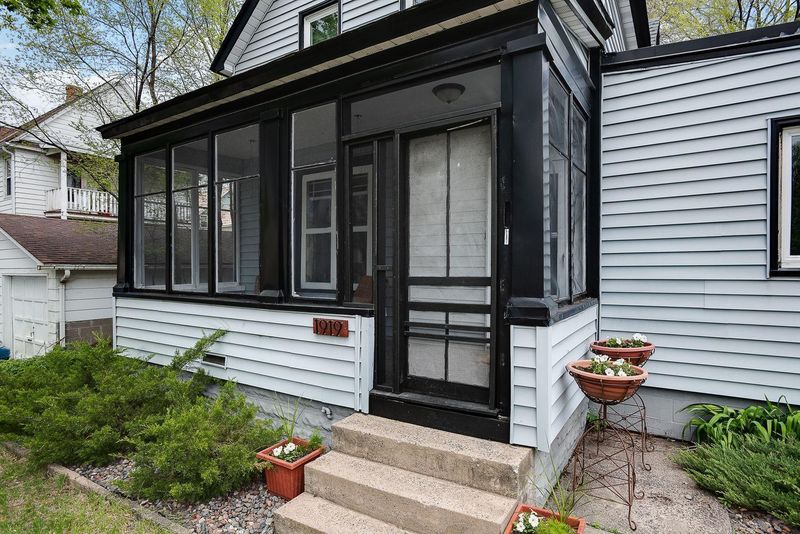1919 6th St NE, Minneapolis, MN 55418