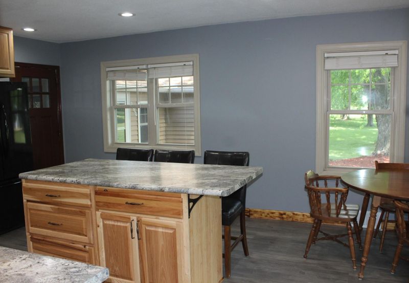 280 Washington Ave N, New Germany, MN 55367