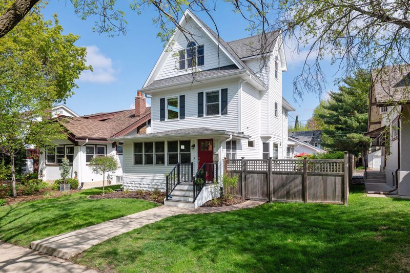 1729 Juliet Ave, Saint Paul, MN 55105