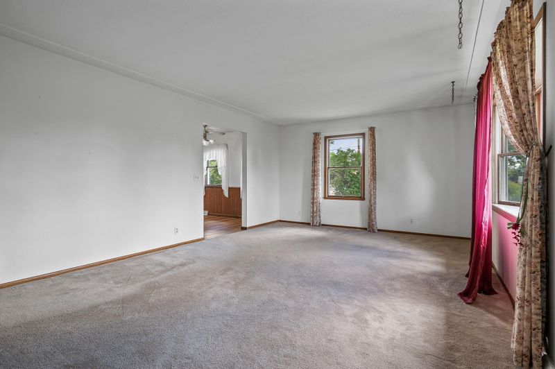 812 Hamel Rd, Hamel, MN 55340