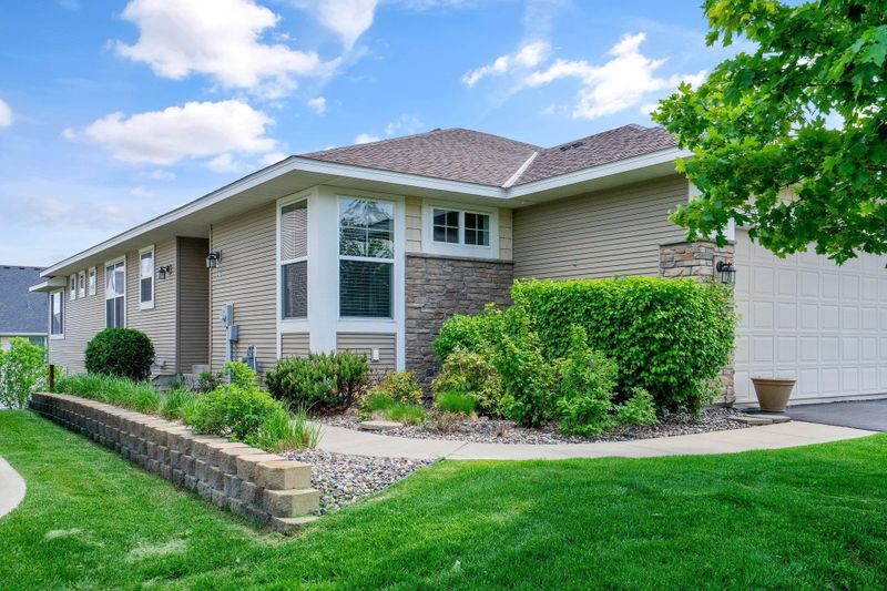 6222 Shadyview Ln N, Maple Grove, MN 55311