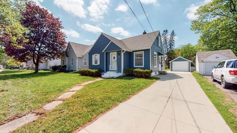 1215 8th Ave SE, Rochester, MN 55904