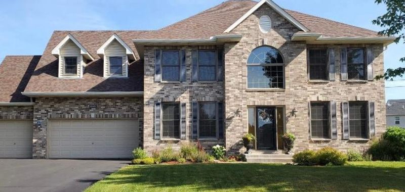 10145 Georgia Ave N, Brooklyn Park, MN 55445