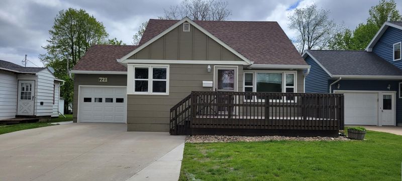 721 5th Ave SW, Pipestone, MN 56164