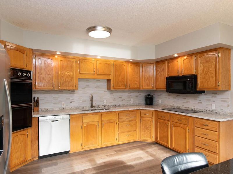 7860 Sunset Ave, Circle Pines, MN 55014