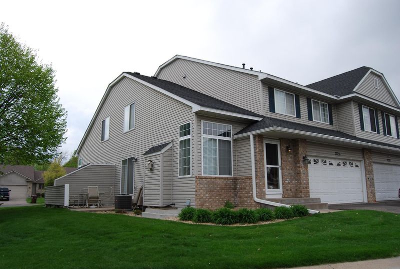 12736 74th Ave N, Maple Grove, MN 55369