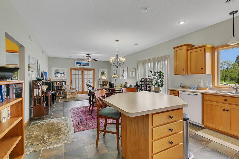 705 Graceview Dr, Saint Joseph, MN 56374