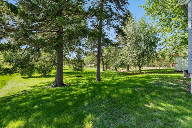 416 Cypress Ave N, Braham, MN 55006