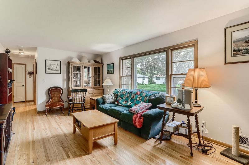 2080 Upper 45th St E, Inver Grove Heights, MN 55077