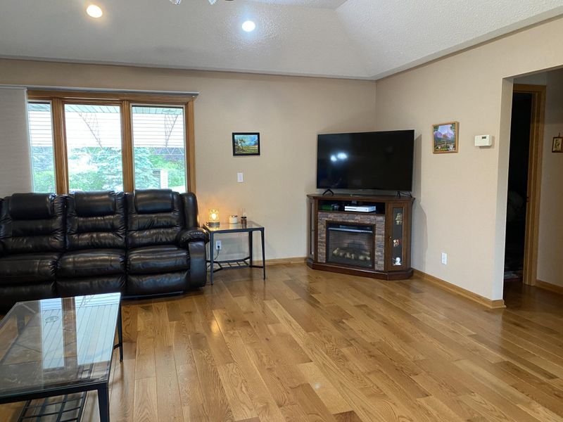 1790 15th Ave, Windom, MN 56101