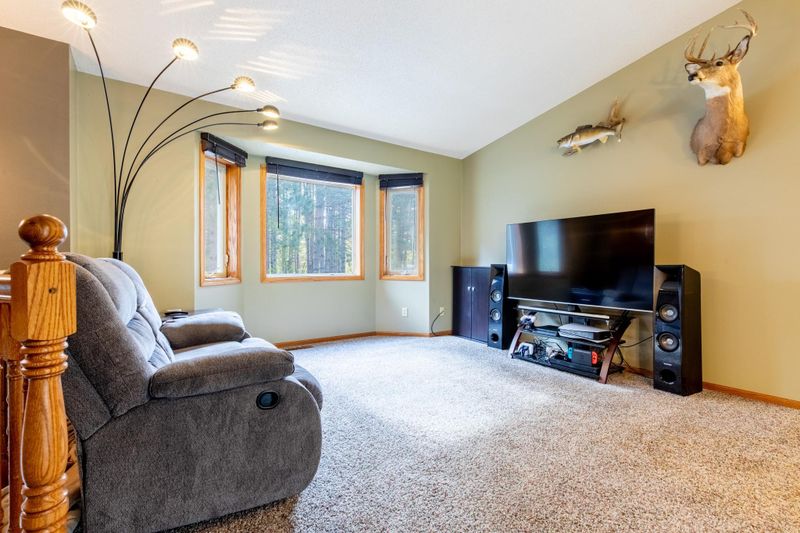 14860 33rd St, Clear Lake, MN 55319