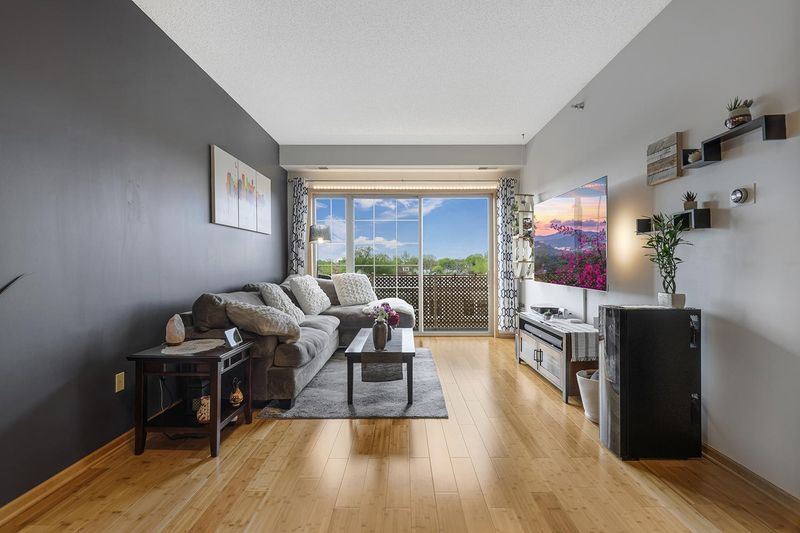 3310 Nicollet Ave #305, Minneapolis, MN 55408
