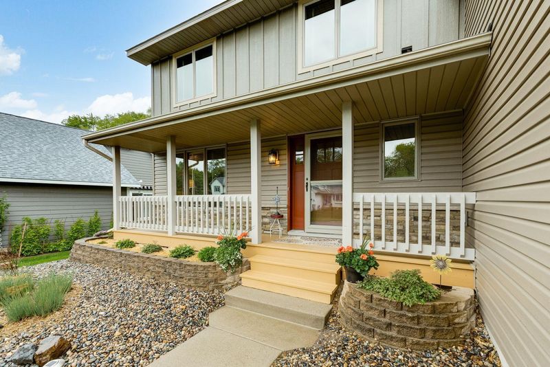 7336 Baldwin Ave, Inver Grove Heights, MN 55077