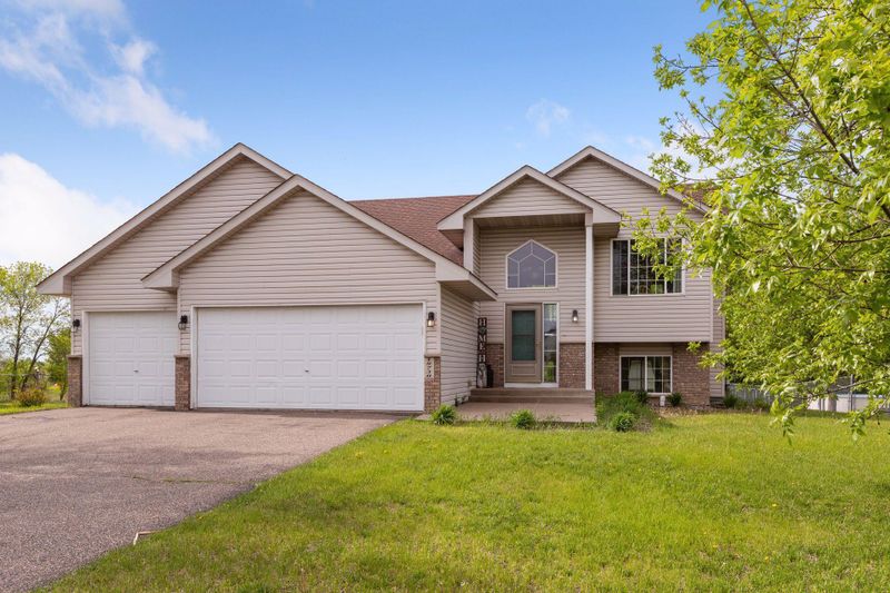 18730 Providence Dr, Big Lake, MN 55309