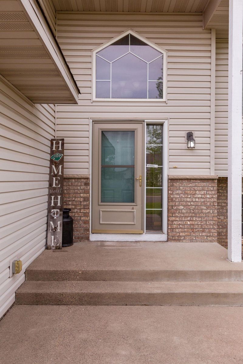 18730 Providence Dr, Big Lake, MN 55309