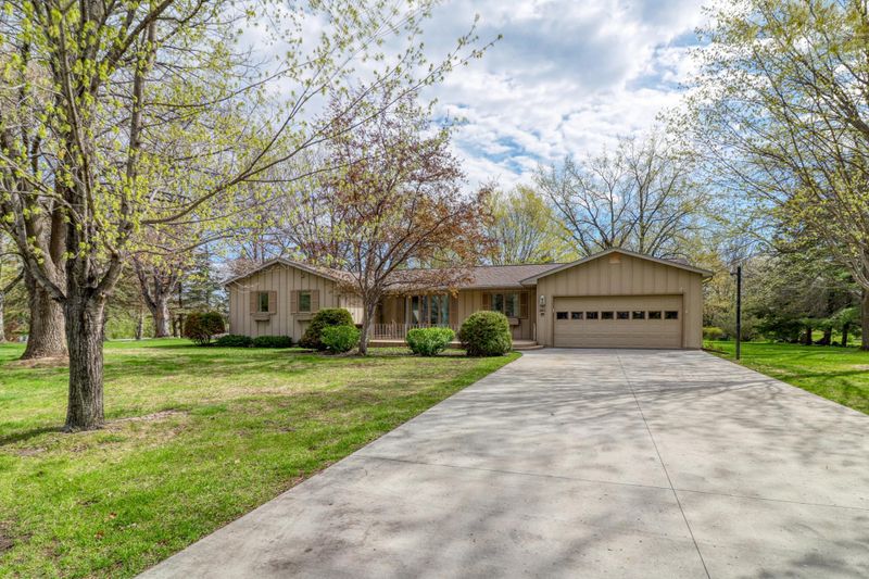 2801 Lakewood Dr, Fergus Falls, MN 56537