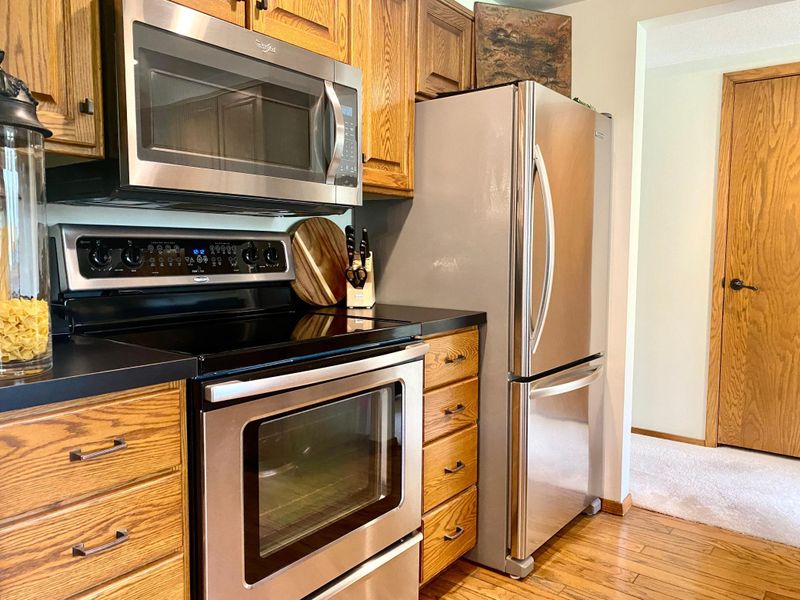 300 NW 6th St, Adams, MN 55909