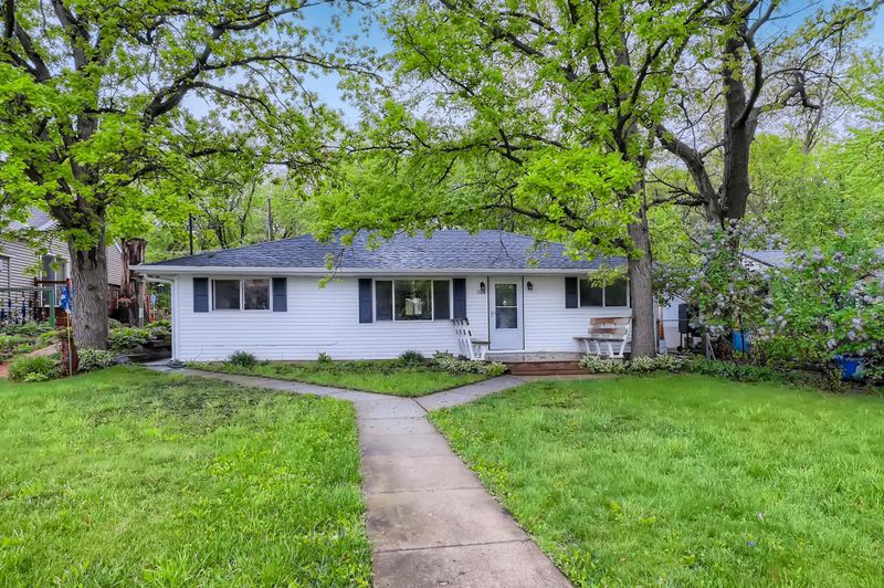 1008 N Shore Dr, Forest Lake, MN 55025