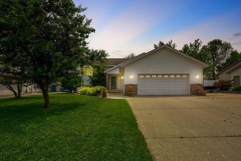 715 18th St SE, Owatonna, MN 55060