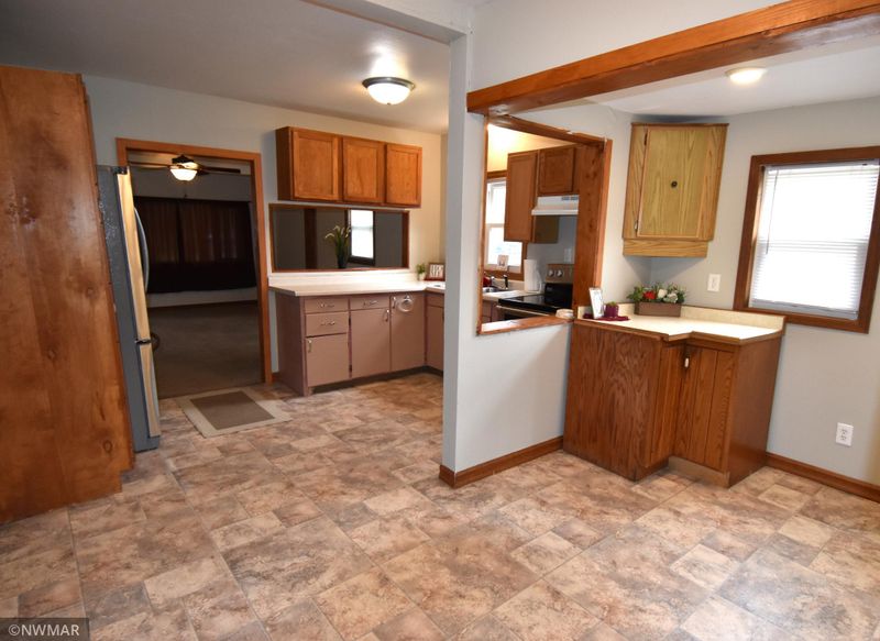 611 Crocker Ave S, Thief River Falls, MN 56701