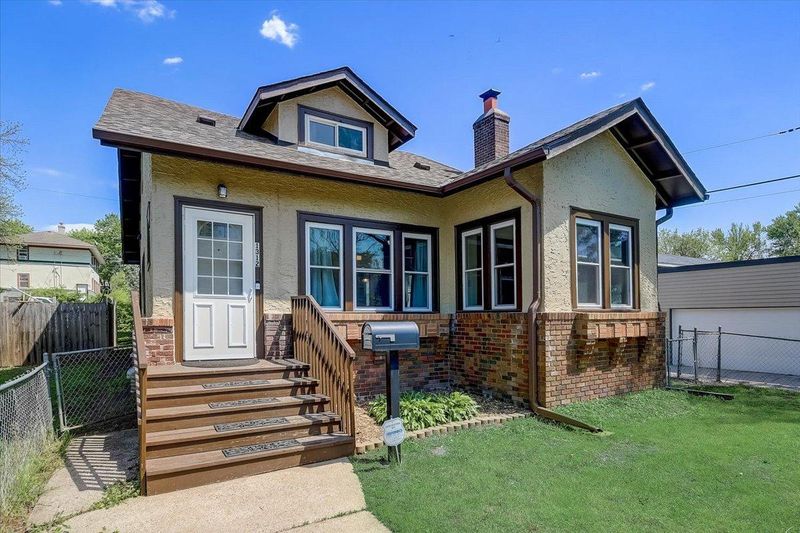 1312 Sheridan Ave N, Minneapolis, MN 55411