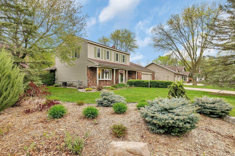 2520 Desoto Dr, Saint Cloud, MN 56301
