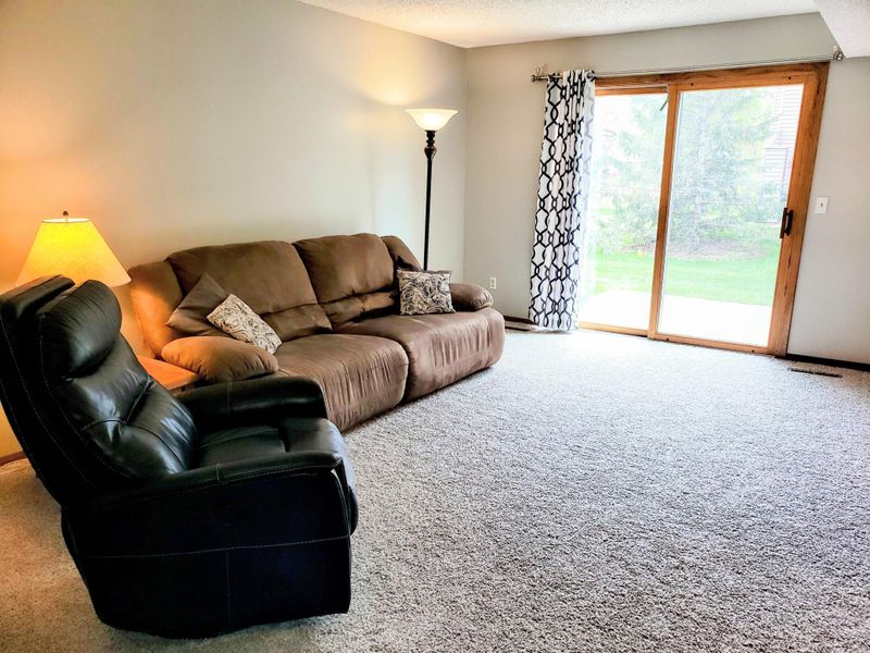 1656 Cope Ave E, Maplewood, MN 55109