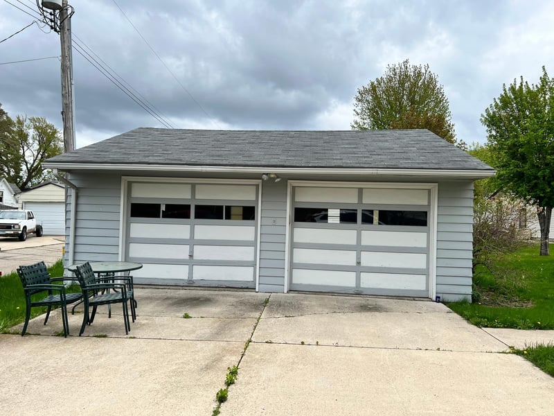413 N 4th St, Milan, MN 56262